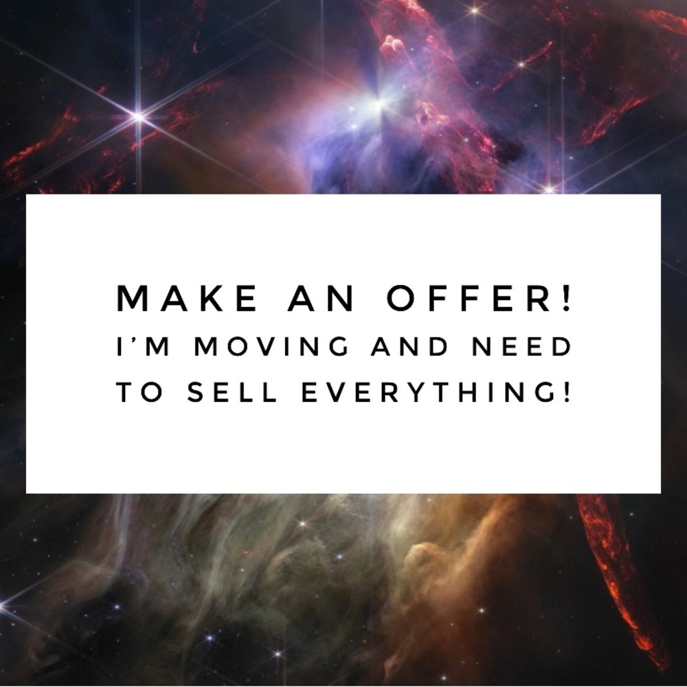 Send an offer! Like 2 or more? Send a bundle! I give great discounts!💕
